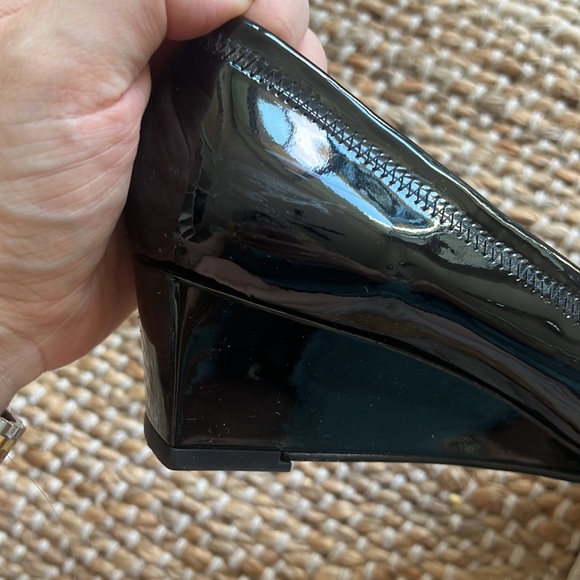 VGUC Stuart Weitzman wedges - Picture 4 of 5